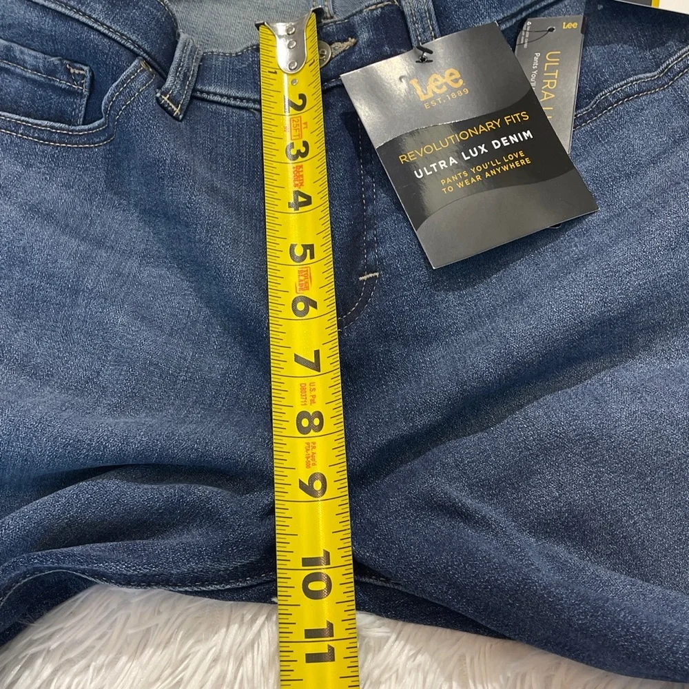 Lee WOMENS Classic Straight MID SLIM FIT Blue Jeans SIZE 8 Petite DENIM NWT